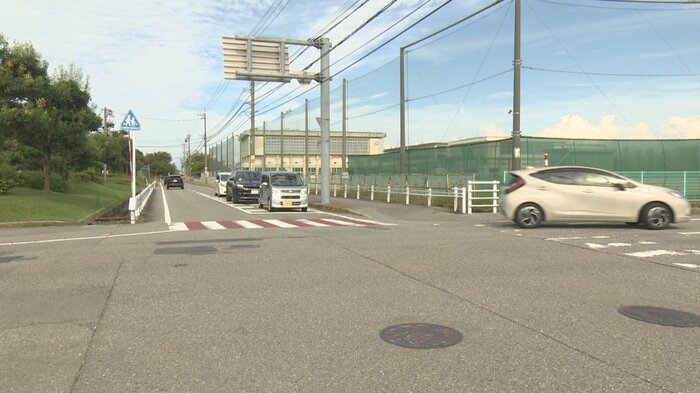 富山商業高校グラウンド北西角交差点（富山市下野）