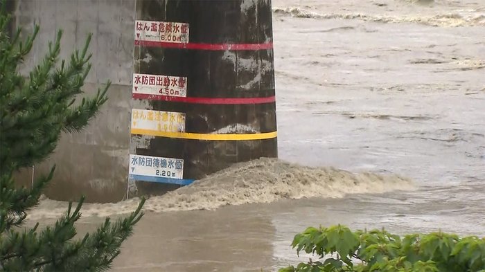 天竜川 水かさ増す 大雨続く静岡の状況