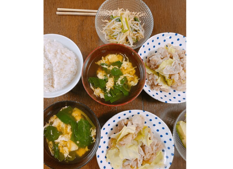 チャレンジ6日目のメニューは、鶏胸肉のねぎ塩だれ・モヤシとほうれん草のナムル・ほうれん草のかき玉汁