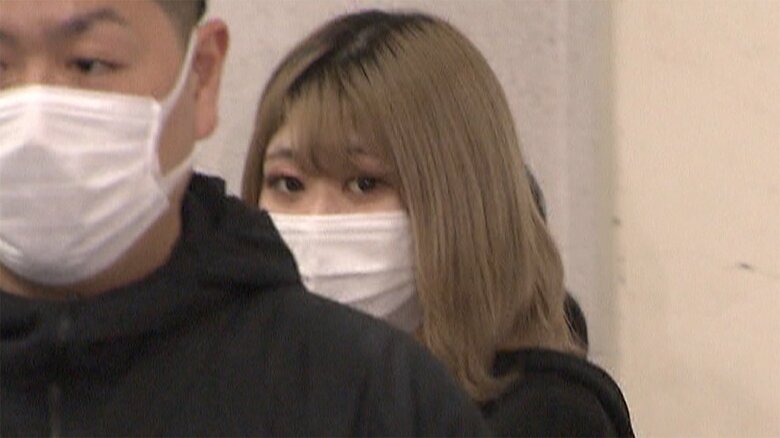 畠容疑者は、自らが連れ込んだ男性客が払った額の25%を成功報酬として受け取っていたという