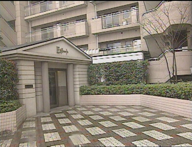 1階郵便受けの表札は旧字体「國松」ではなく新字体の「国松」だった