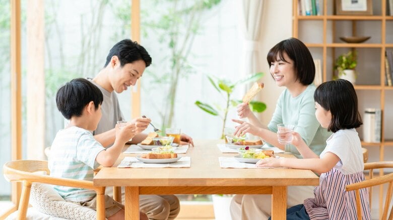 朝食を摂ることも大切（画像はイメージ）
