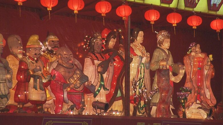 大型オブジェがあちこちに