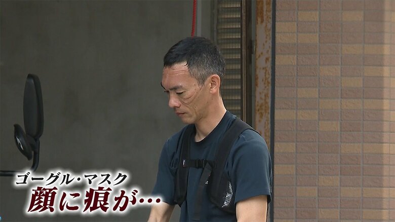 顔にくっきりと映る線はゴーグルやマスクの痕