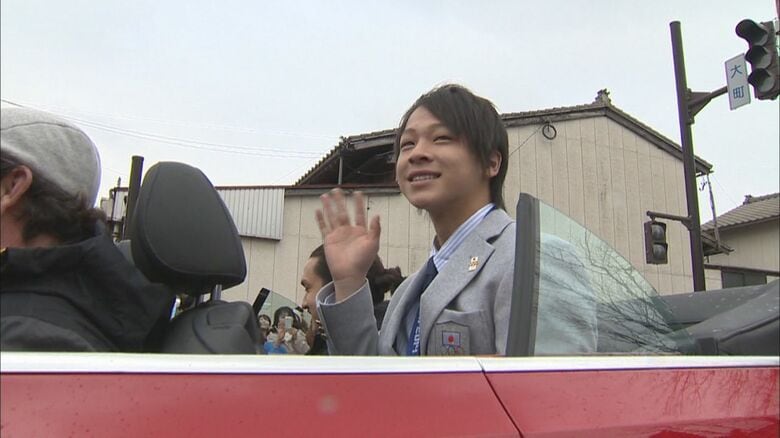 2014年ソチ大会後、地元・村上市で行われた祝賀パレード