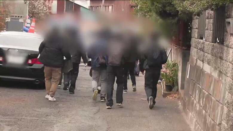 桐島聡容疑者を名乗る男の自宅を家宅捜索　2月2日