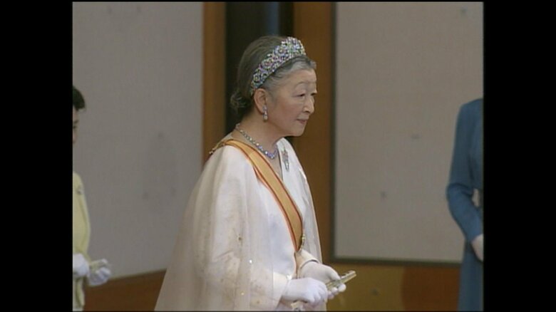 平成17（2005）年11月　「朝見の儀」に臨まれた皇后さま