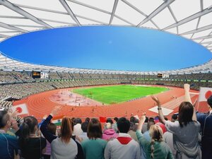 白い屋根が覆う観客席は仮設含め約3万5千席…瑞穂陸上競技場の建て替え 竹中工務店のグループが落札
