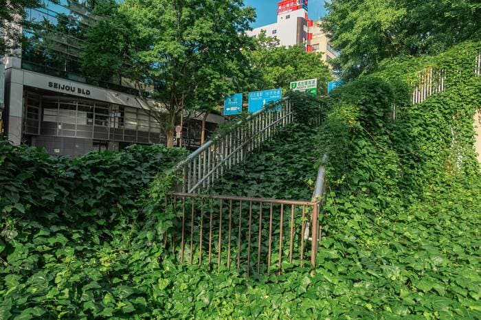 【愛知】若宮大通公園の廃歩道橋（2024年7月撮影）