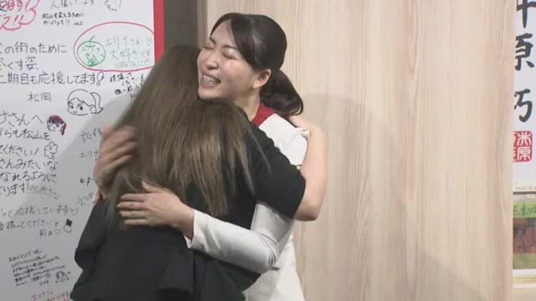 松山市議選・田中エリナ氏がトップ当選　次点と２倍差　新人１１人当選　４１人顔ぶれ決まる【愛媛】｜FNNプライムオンライン