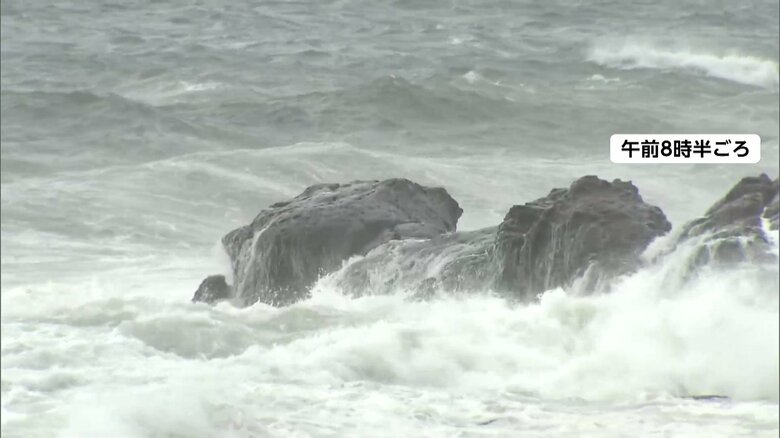 【台風10号】鹿児島・宮崎に「大雨特別警報」発表の可能性も…枕崎市では強風に備えシャッターを補強するなど各地で対策が進められる｜FNNプライムオンライン