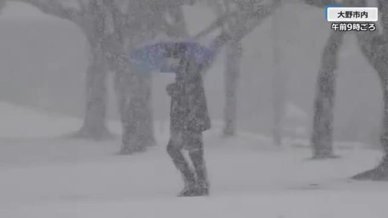 冬型の気圧配置で雪や雨が続く　奥越では午後6時までに多いところで降雪5センチ予想　福井｜FNNプライムオンライン