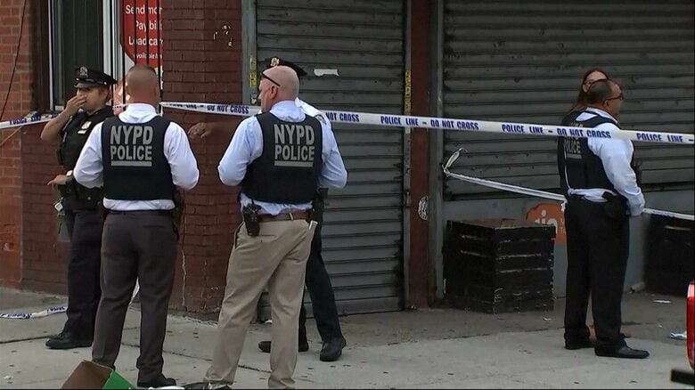 未明のクラブで銃乱射、3人死亡8人負傷　アメリカ・ニューヨーク　容疑者らは逃走中｜FNNプライムオンライン