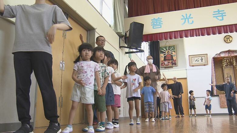 善光寺「お盆縁日」を前に保育園児らが盆踊りの練習　長野市は15日連続で「猛暑日」続く｜FNNプライムオンライン