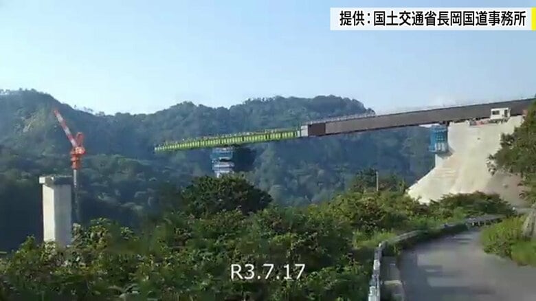 送り出し工法（令和3年7月17日撮影）