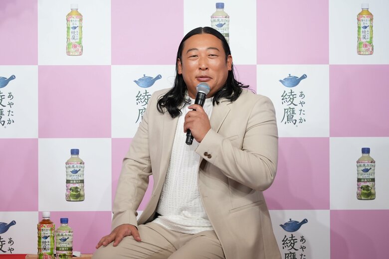 日本コカ・コーラ「綾鷹 桜デザインボトル」発売記念PRイベント