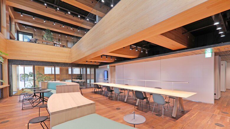 表層だけでなく内部も木造だ（提供：大林組）