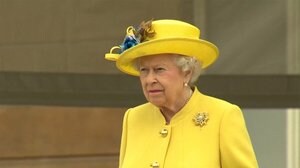 エリザベス女王がワクチン接種 イギリスの死者 累計8万人超