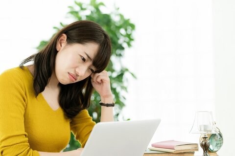 話を聞けば100万円 のはずが コロナ禍の代女性に忍び寄る 副業 在宅ワーク サイトの 落とし穴