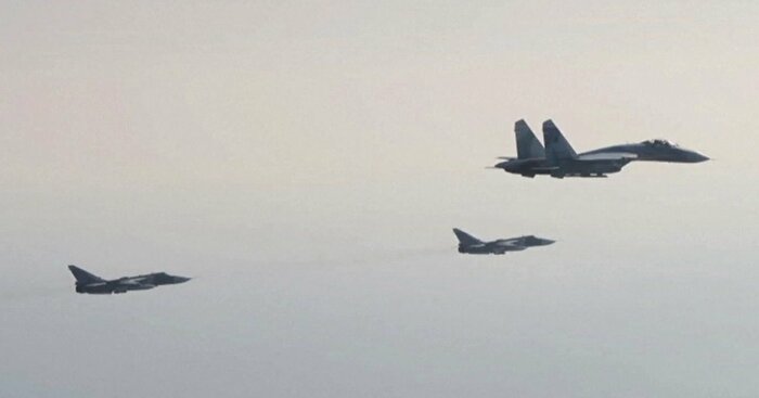 3月2日スウェーデンを領空侵犯したSu-27戦闘機とSu-24攻撃機(スウェーデン軍3月2日発表)3月30日スウェーデンメディアがSu-24は核兵器を搭載していた可能性と報じた
