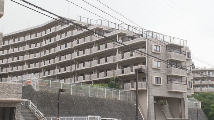 “傾斜マンション”でJR九州社長らが住民に謝罪 20年以上悩まされ…提示された3つの補償案とは【福岡発】