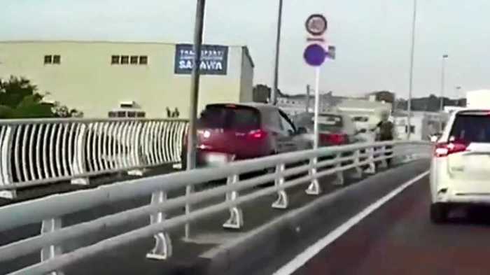 相次ぐ高齢ドライバーの事故…対処法はあるのか?専門家に聞いてみた
