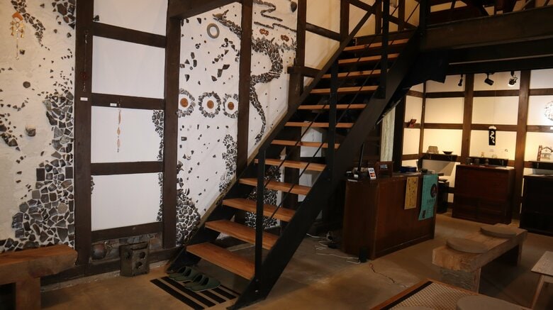 珠洲焼ギャラリー「松の樹」復活オープン 能登半島地震による被害から約2年半ぶり|FNNプライムオンライン