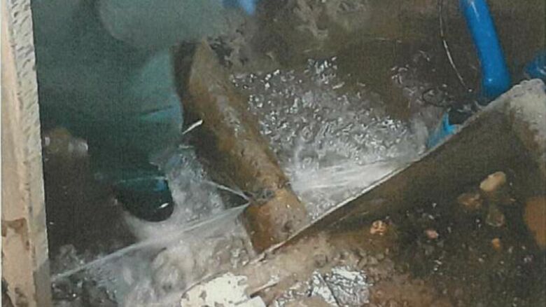 老朽化した水道管（提供：新潟市水道局）