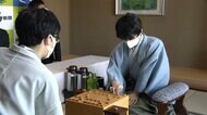 藤井聡太二冠 苦手の豊島竜王に勝利 王位戦 2勝1敗と白星先行