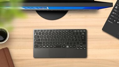世界最軽量ノートPCから生まれた「モバイルキーボード」を、富士通クライアントコンピューティングが語る