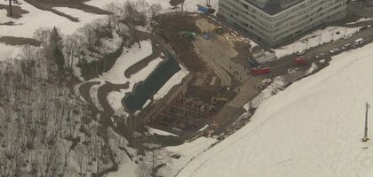 【最新映像あり】「男性が重量物の下敷きに」36歳の男性会社員が死亡_ホテルの新築工事現場で基礎工事中に“数メートルの高さ”がある土砂などが崩落〈北海道倶知安町〉