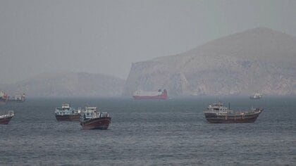 ホルムズ海峡で足止めの船員にPTSDも　通航再開でも物流正常化に6か月から1年の見通し　日本の海運との接点
