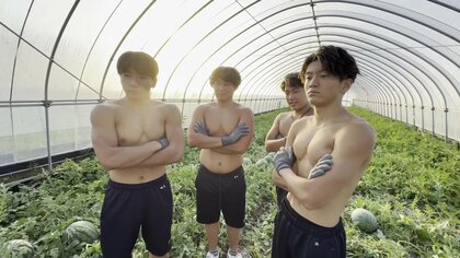 マッチョな高校生が畑で筋トレ！？鳥取特産スイカと筋肉の“甘い関係”を「バズる動画」に　魅力ある高校と農業をPR