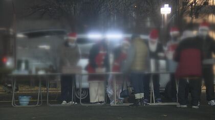 路上生活始めた23歳男性と家賃払えぬバー経営者…コロナで歪む「当たり前の暮らし」つながり奪われ孤独死も