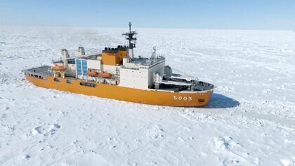 22日にも南極上陸　しらせ船上から中継