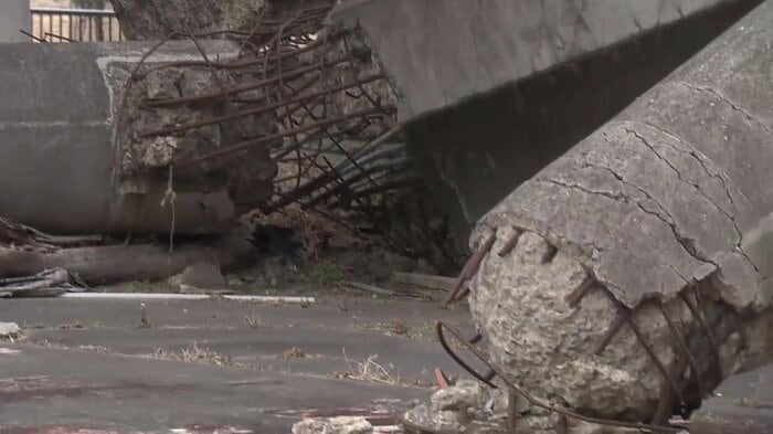 劣化が進む大川小学校