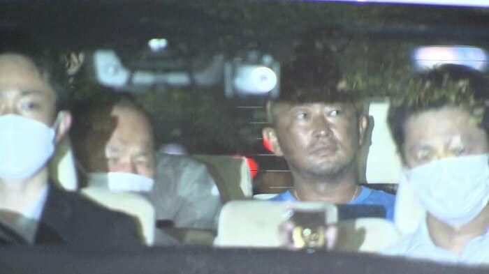 警視庁は、不特定多数が閲覧できるSNS上で告訴人の名前をあげ、脅したことなどが悪質と判断