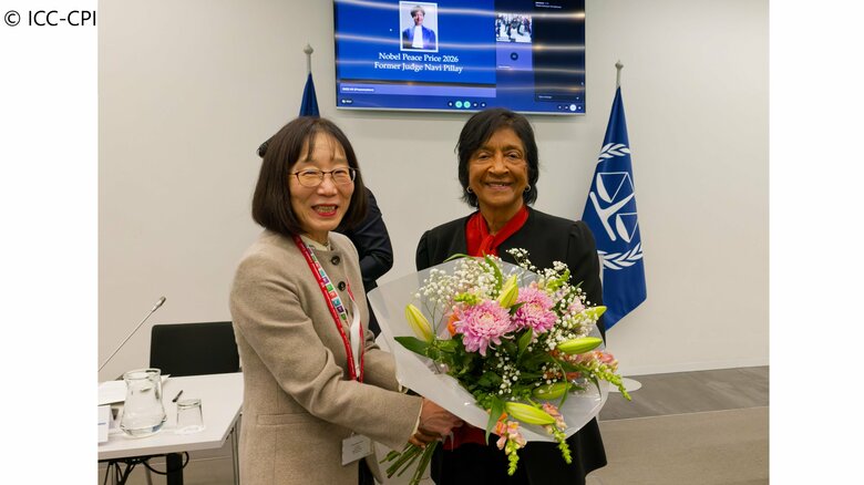 ノーベル平和賞のピレイ氏、ICC本部を訪問　職員を称賛　赤根所長と面会｜FNNプライムオンライン