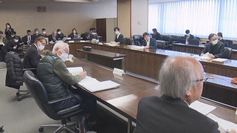 専門家などとクマ対策を検討（県庁　2月13日）