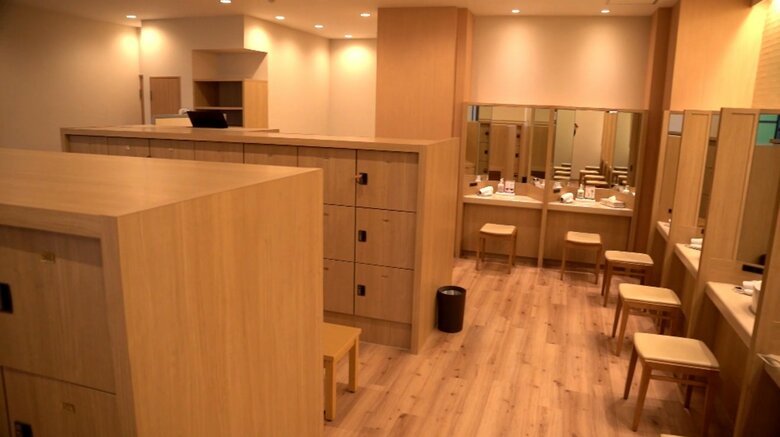 木のぬくもりを感じる脱衣所