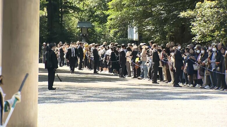 参道には多くの人が　4月10日