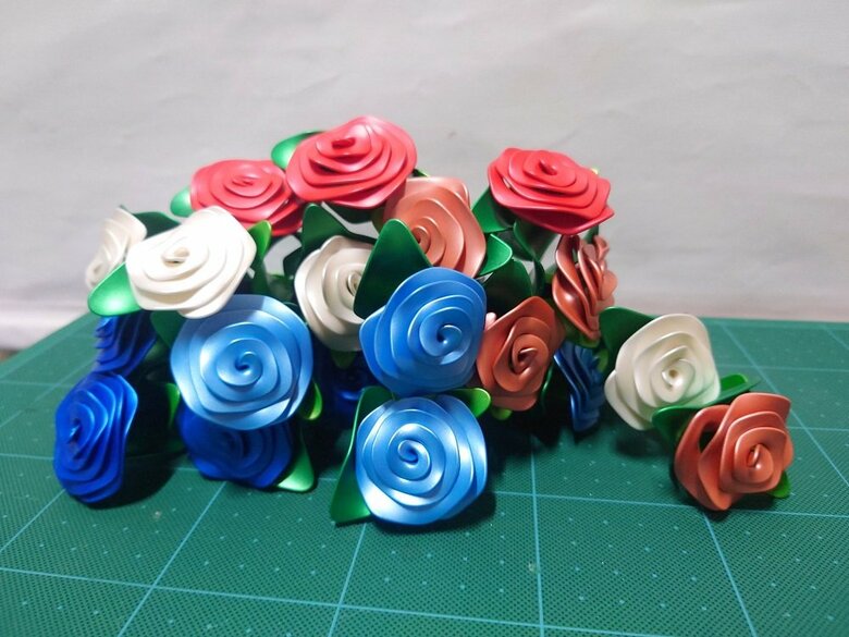 制作途中のバラ