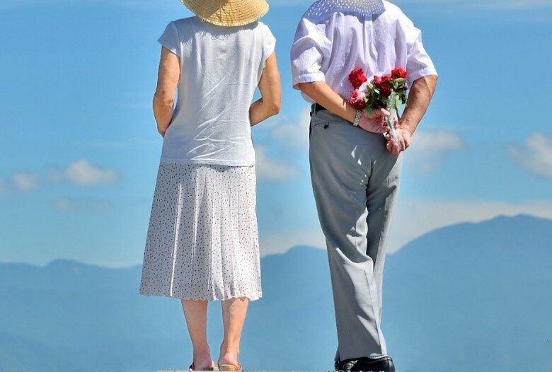2021年独身中高年の恋愛結婚に関する意識調査
