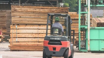 豪雨から1週間　富山県氷見市の材木店は「機械修理費1億円超」フォークリフト5台水没　接骨院は床上浸水で診療再開めど立たず　19世帯が今も孤立