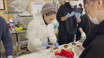 MISIAさんが被災地に…被災者の健康気遣い、ほうれん草カレーふるまう　凸凹道の物資輸送、今後の積雪に住民不安