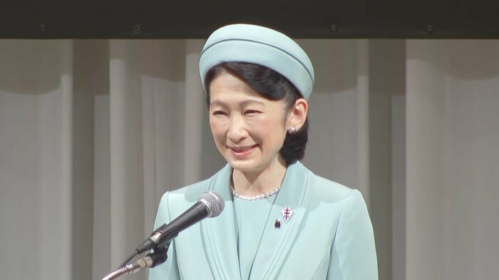 結核予防会全国大会で、お言葉を述べられる紀子さま(15日 熊本市)