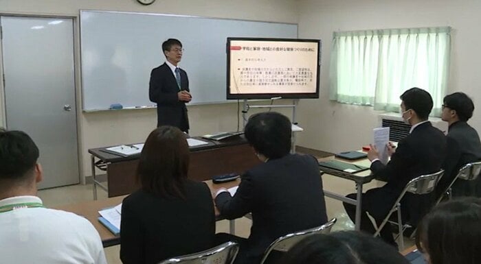 マニュアルについて、教職員への勉強会が開かれた