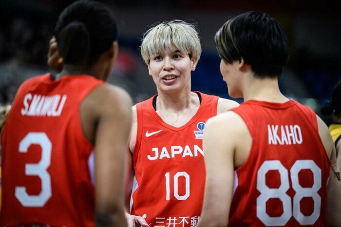 アシストでしっかり周りを活かした渡嘉敷来夢選手 (C)FIBA