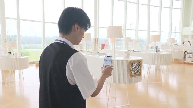 イベントに向け準備をする二宮さん