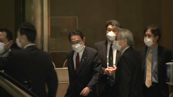 二階元幹事長との会談を終えた岸田首相(東京・千代田区)